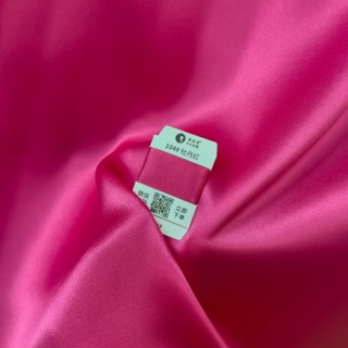 104#牡丹红素绉缎颜色预览